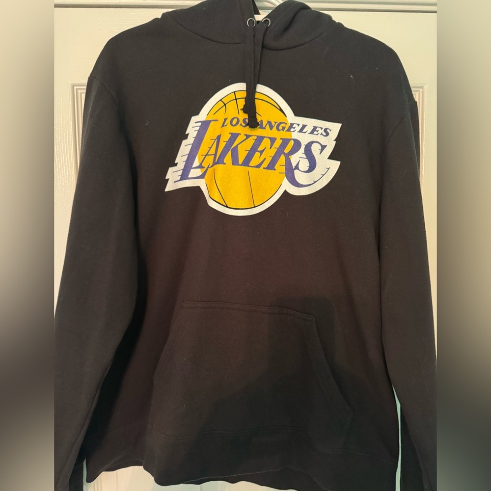 Men’s Large Black Lebron hoodie